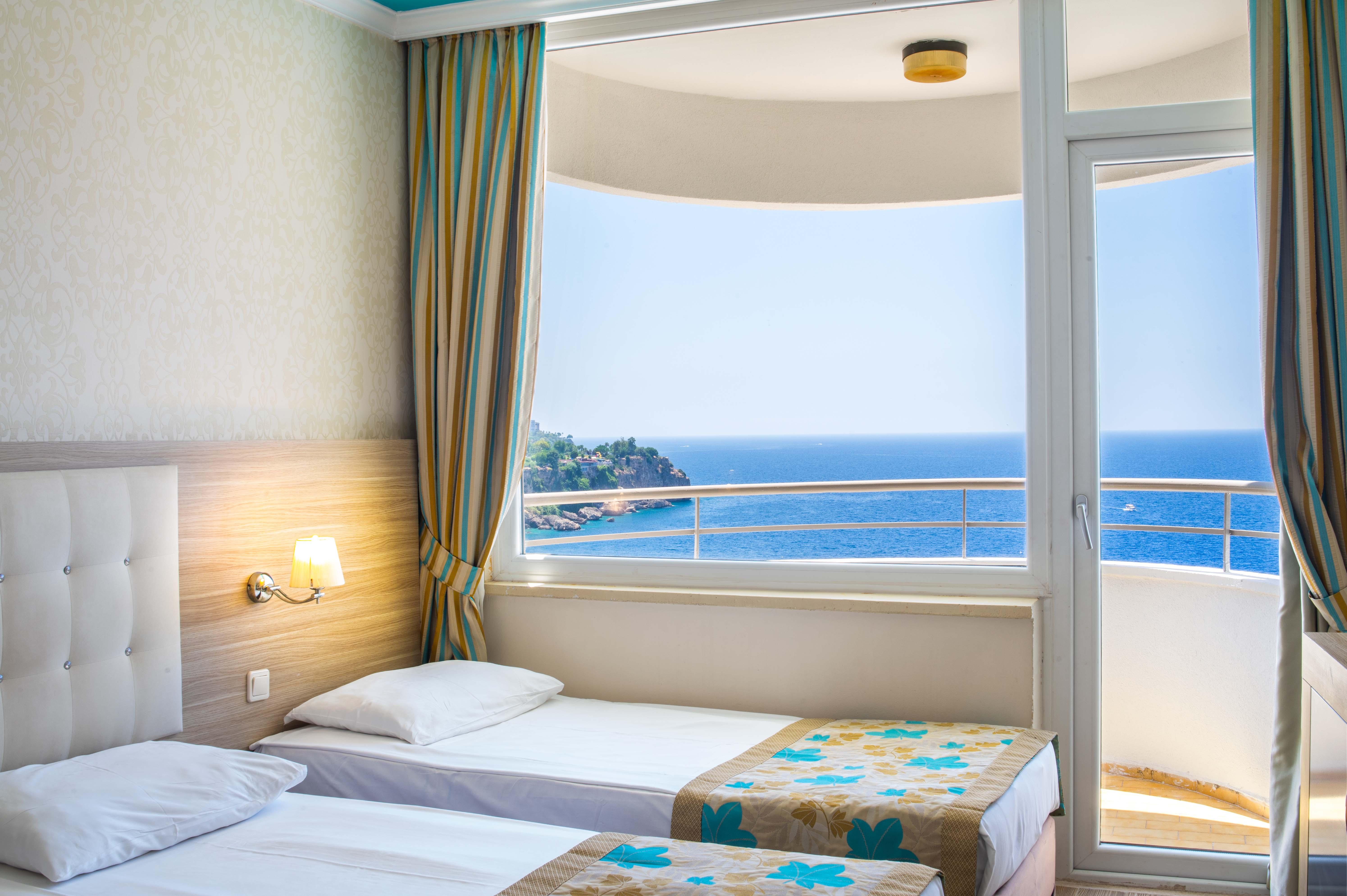 Cender Hotel Antalya Exteriör bild